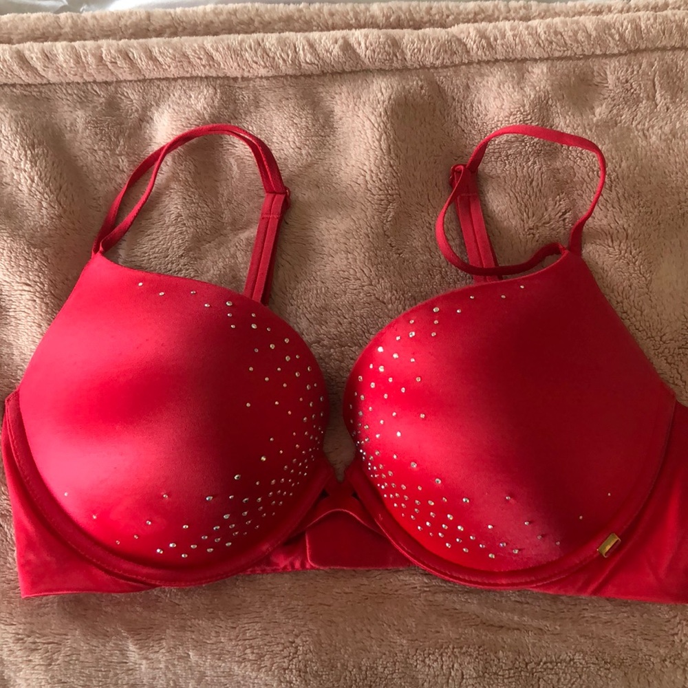 Victoria’s Secret Very Sexy Push-Up